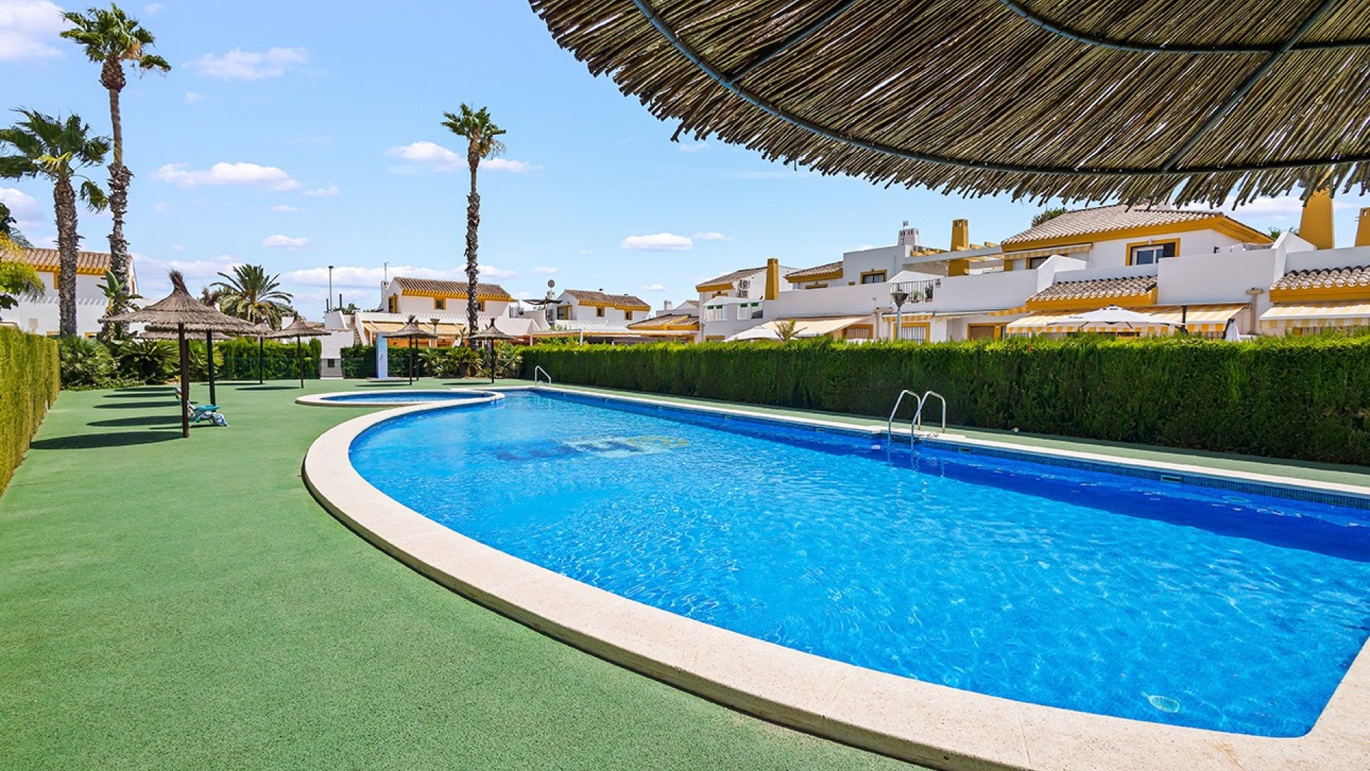 Revente - Villa -
Torre de la Horadada - Pueblo Latino