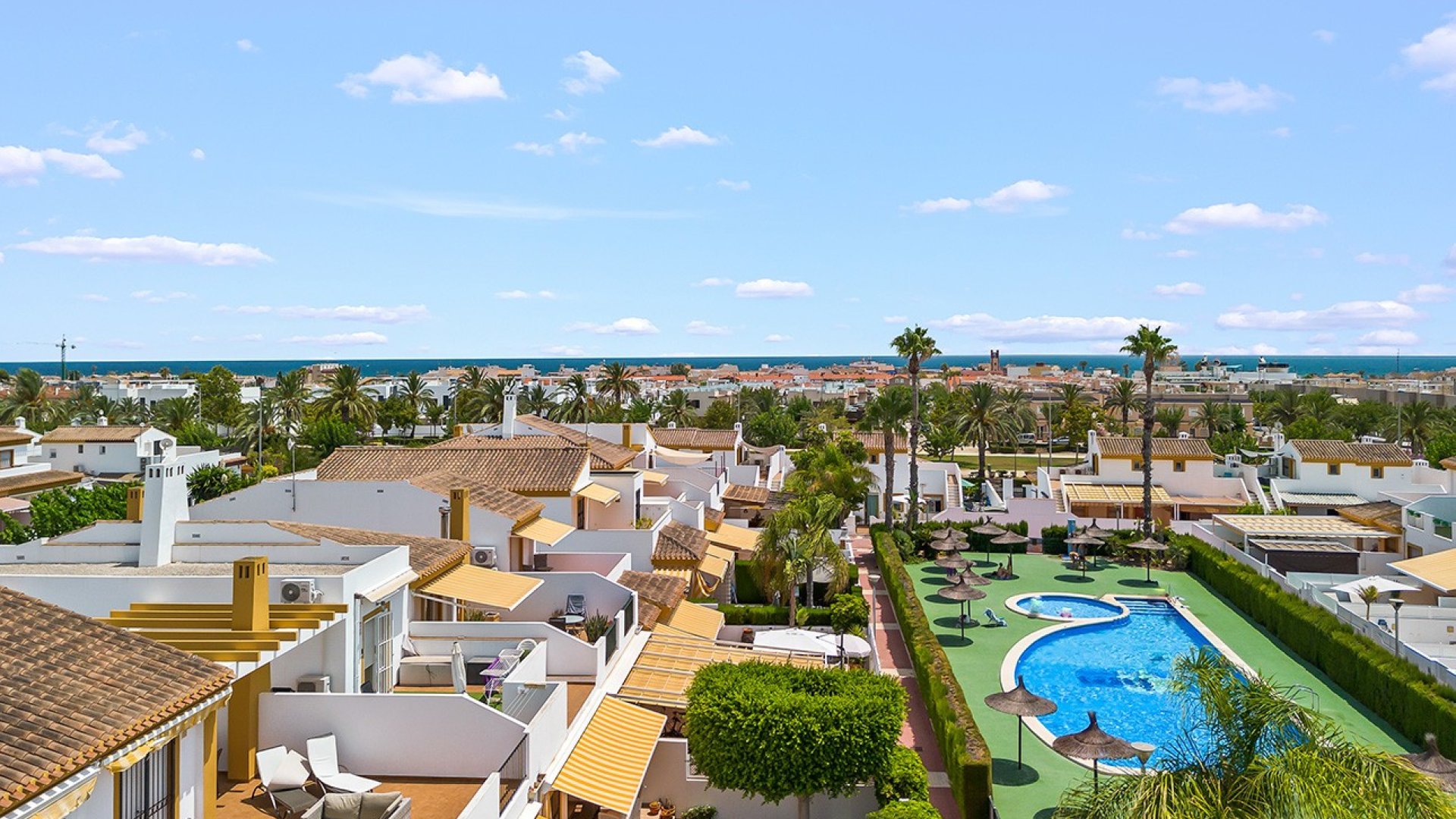 Revente - Villa -
Torre de la Horadada - Pueblo Latino