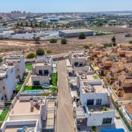 Revente - Villa -
Torrevieja - Aguas Nuevas