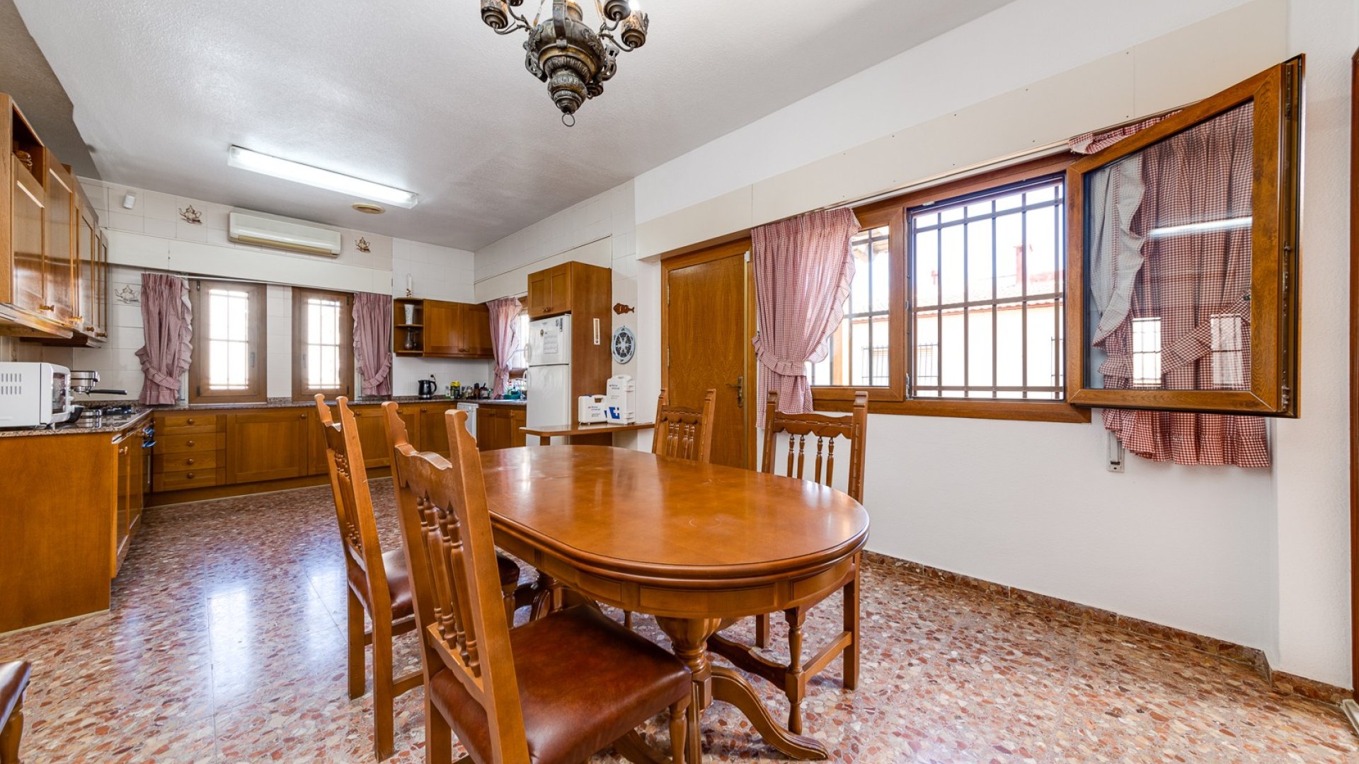 Revente - Villa -
Torrevieja - La Mata