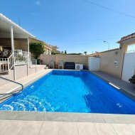 Revente - Villa -
Torrevieja - La Siesta