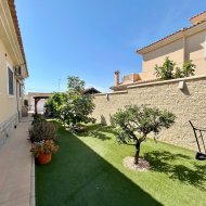 Revente - Villa -
Torrevieja - La Siesta