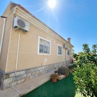 Revente - Villa -
Torrevieja - La Siesta