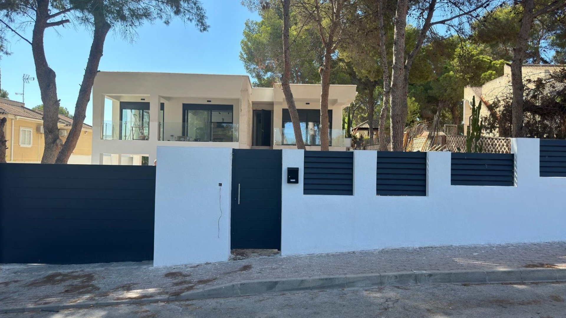 Revente - Villa -
Torrevieja - Los Balcones