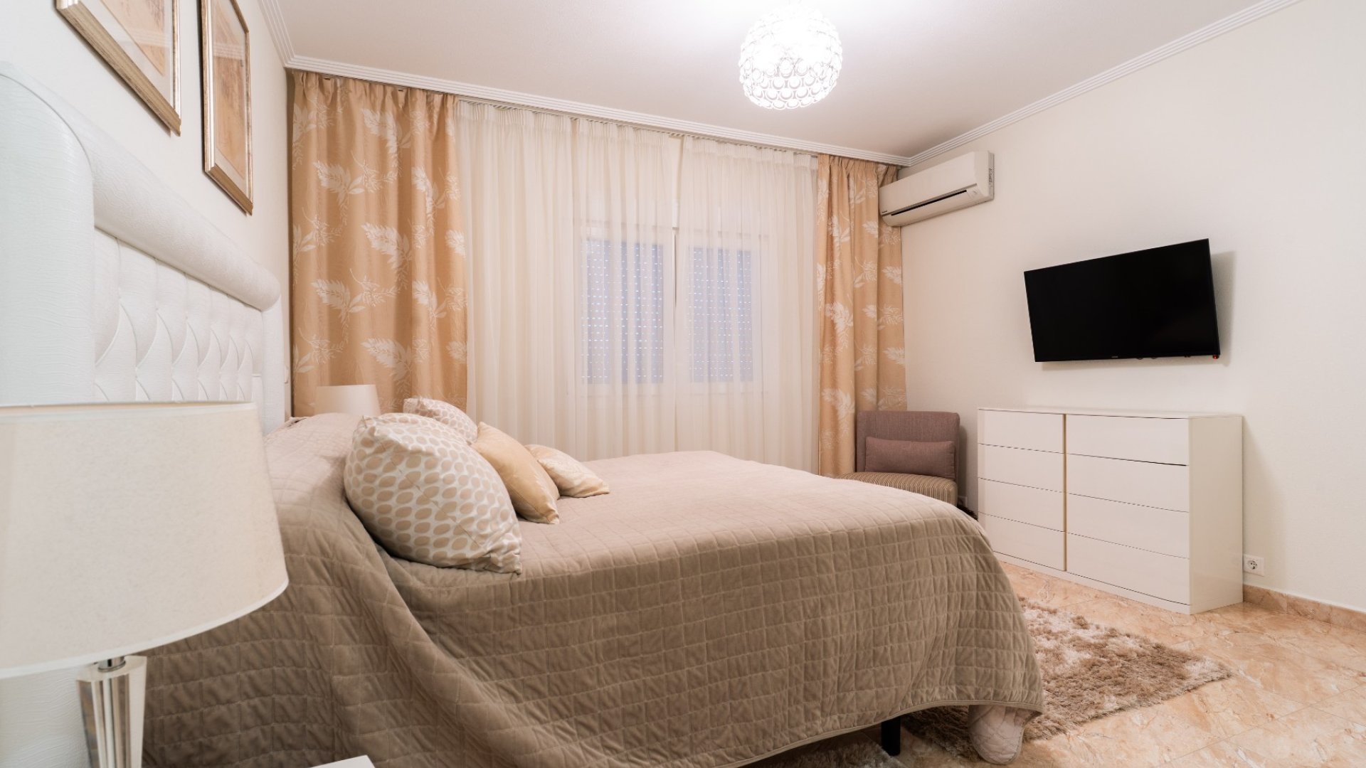 Revente - Villa -
Torrevieja - Los Balcones