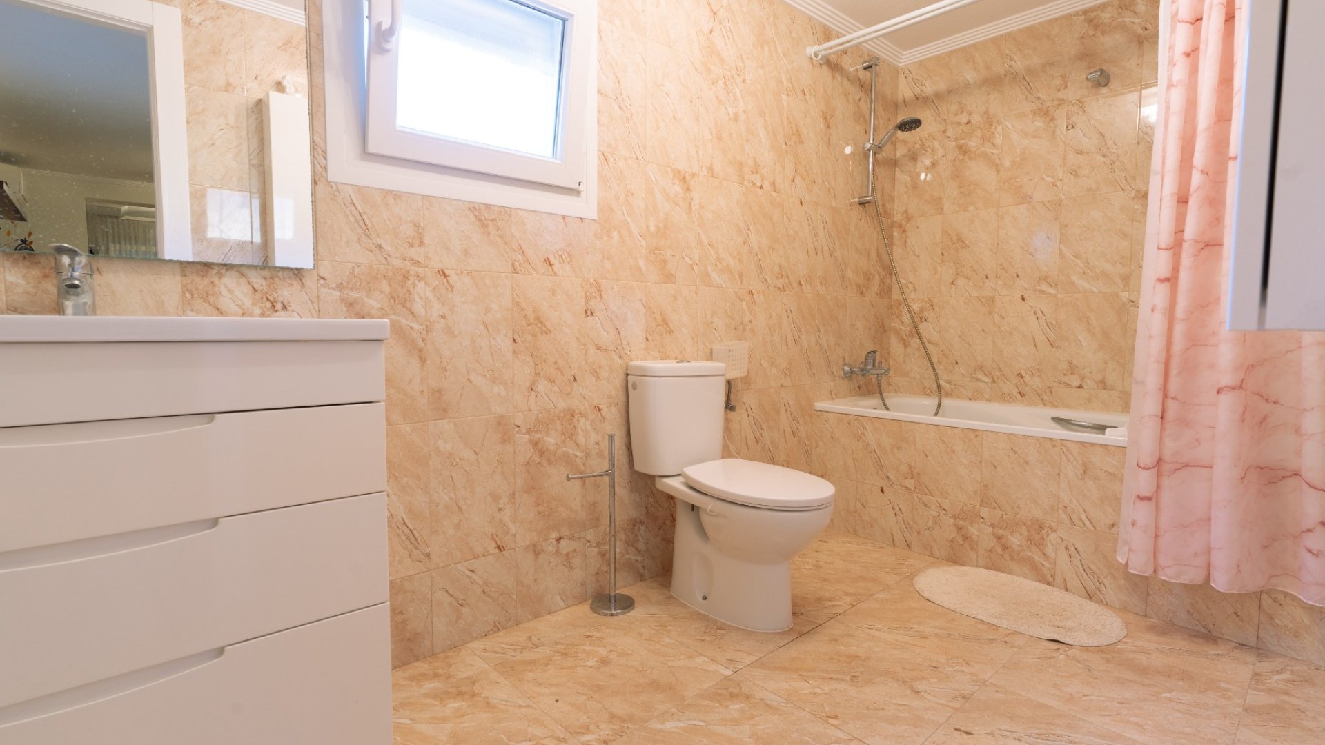 Revente - Villa -
Torrevieja - Los Balcones