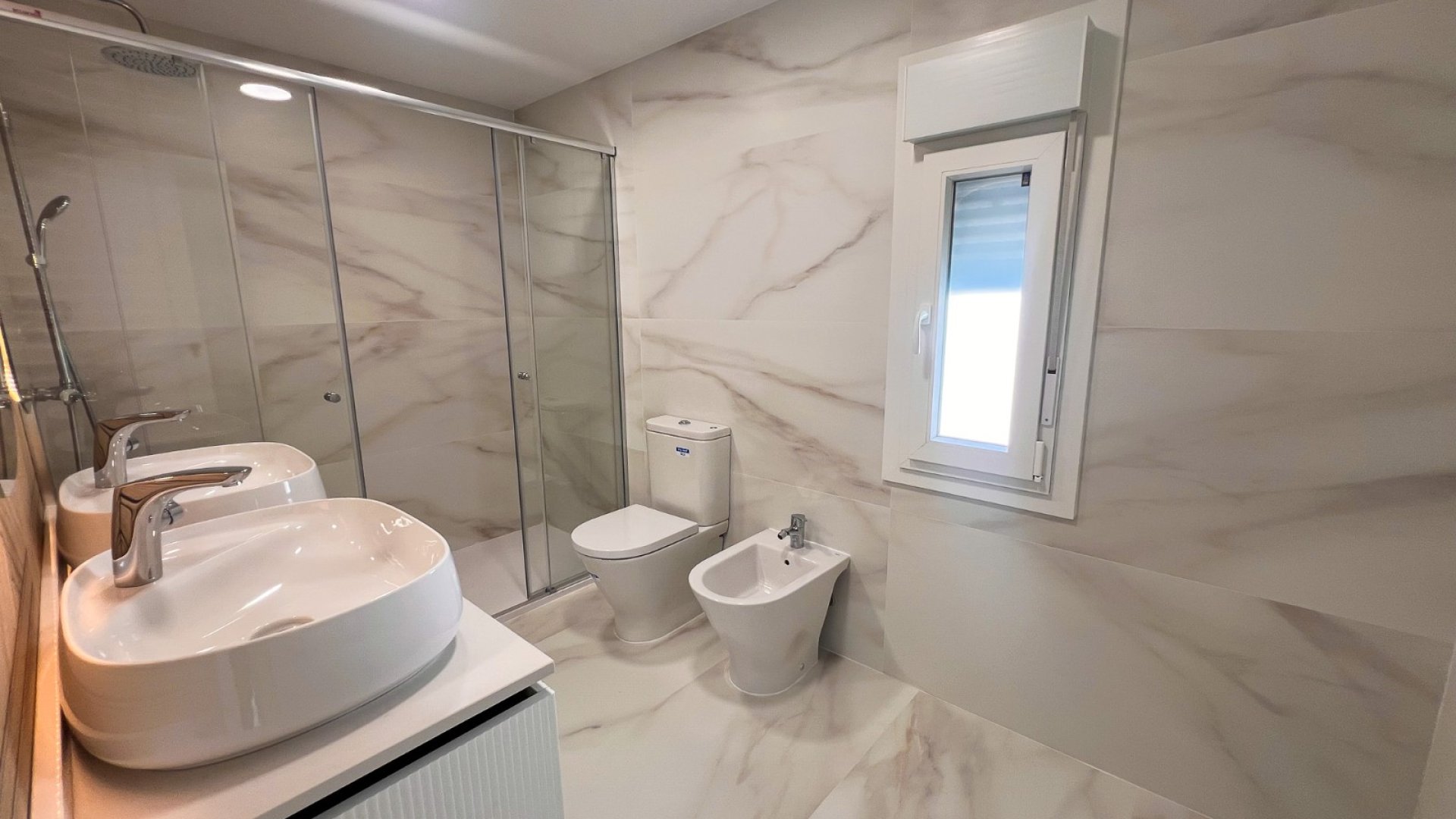 Revente - Villa -
Torrevieja - Los Balcones