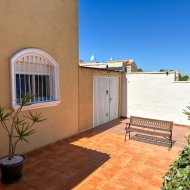 Revente - Villa -
Torrevieja - Nueva Torrevieja