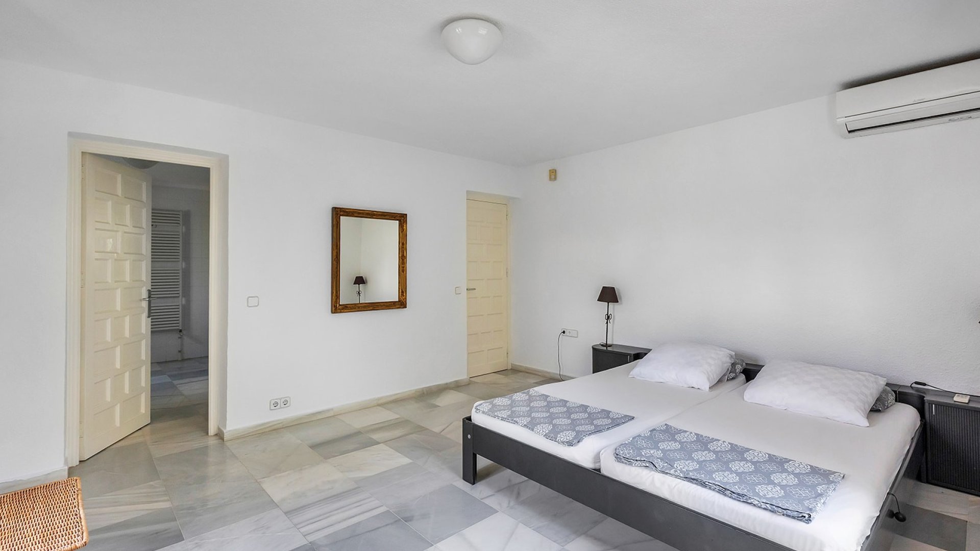 Revente - Villa -
Torrevieja - Playa Los Locos