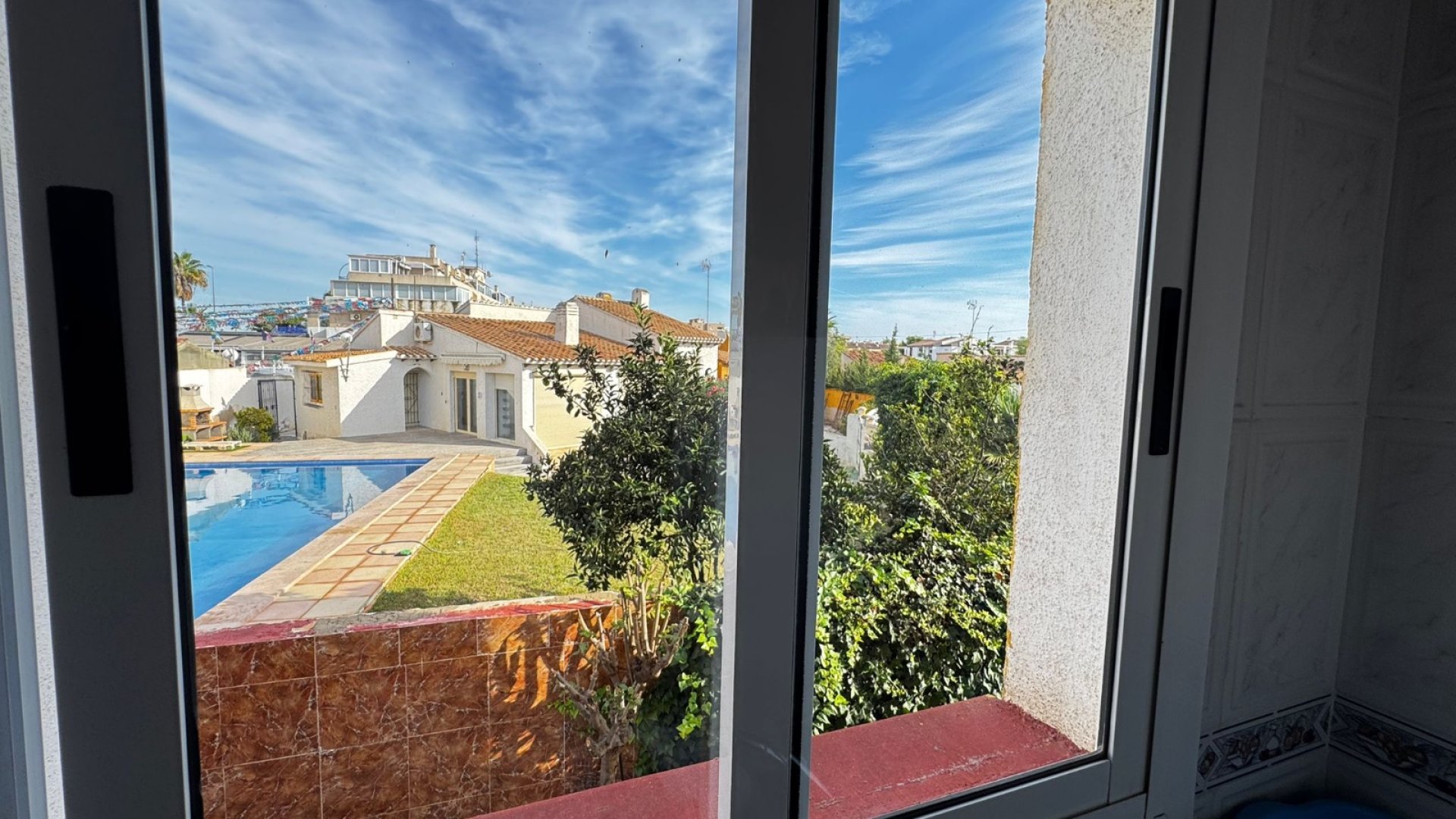 Revente - Villa -
Torrevieja - Punta Prima