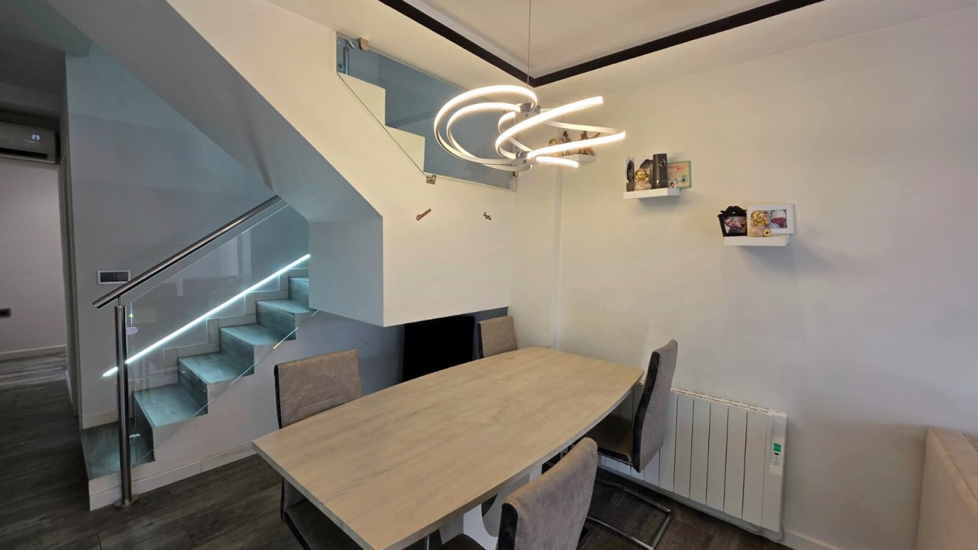 Revente - Villa -
Torrevieja - Sector 25