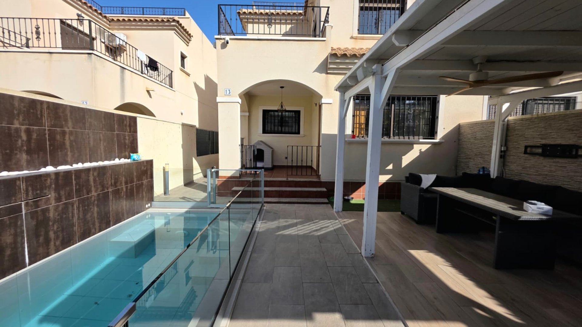 Revente - Villa -
Torrevieja - Sector 25