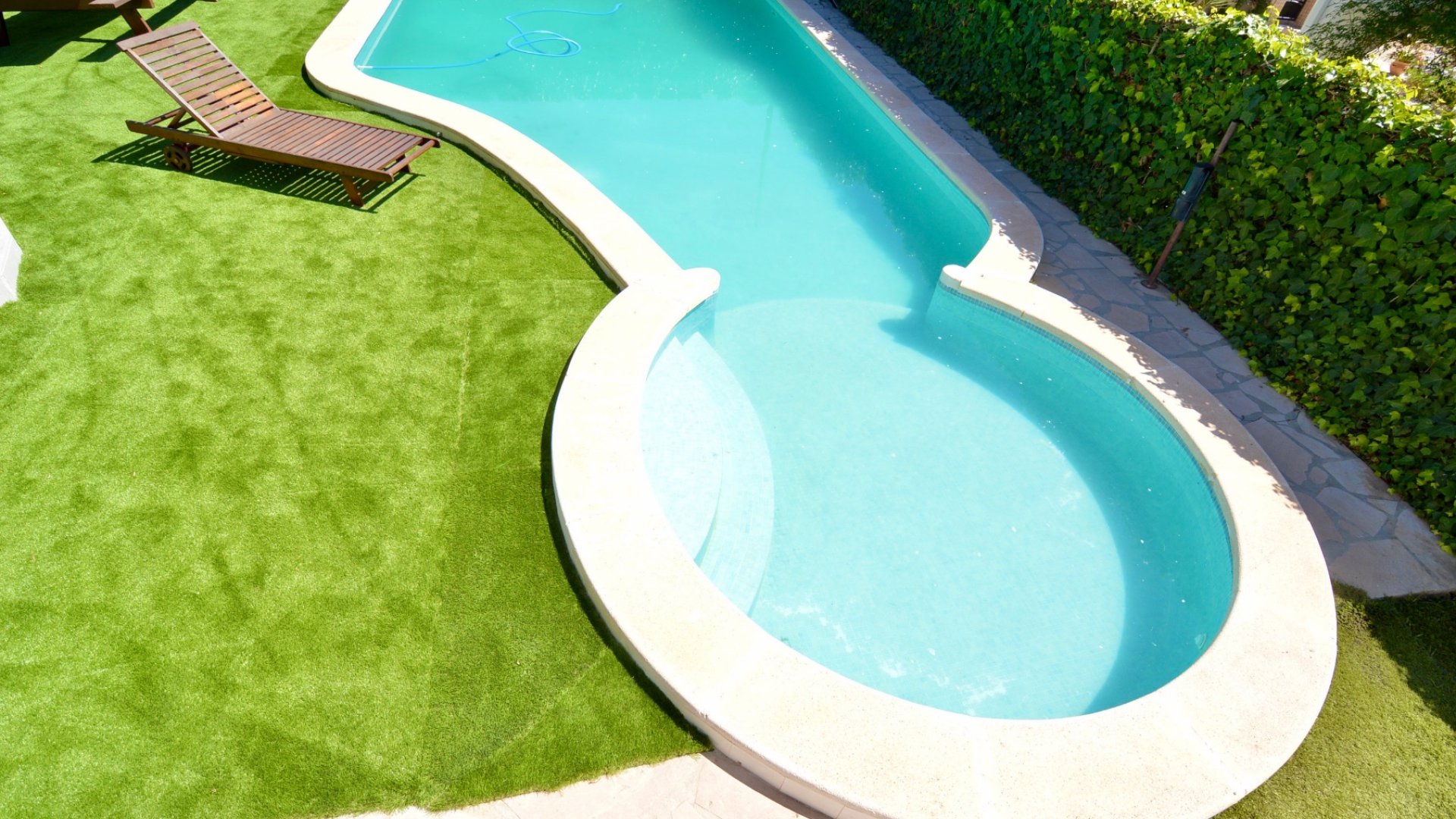 Revente - Villa -
Torrevieja - Torreta