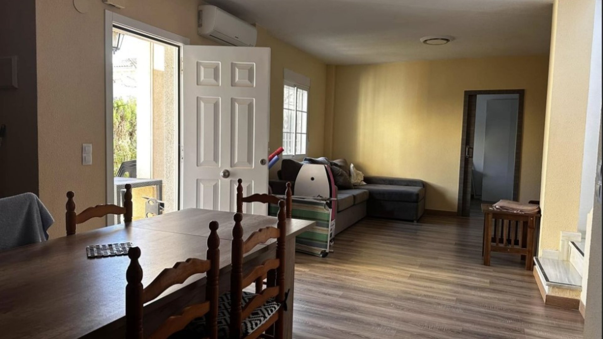 Revente - Villa -
Torrevieja