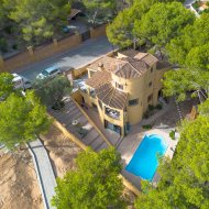 Revente - Villa -
Villamartín - Las Filipinas