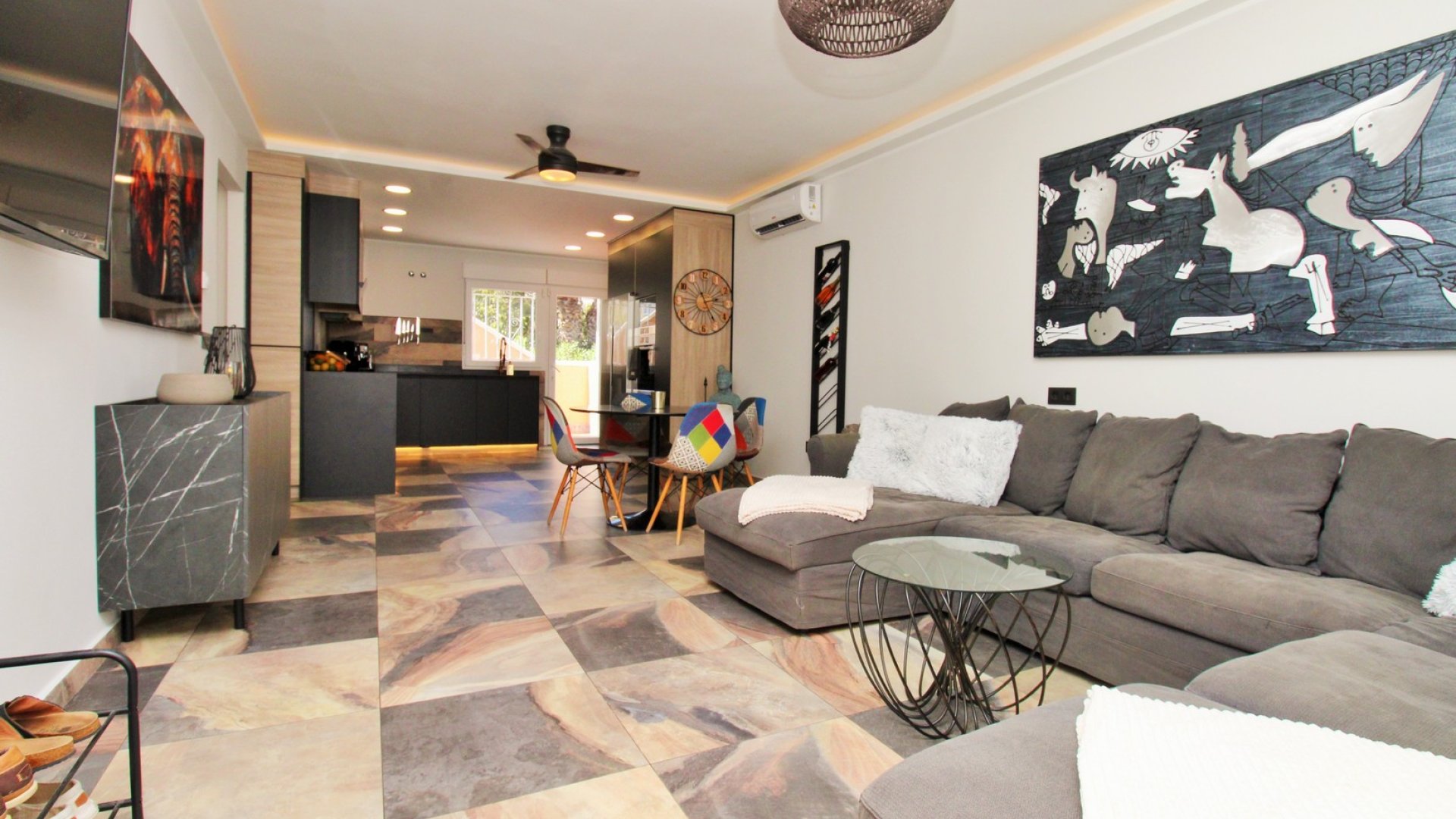 Revente - Villa -
Villamartín - Las Violetas