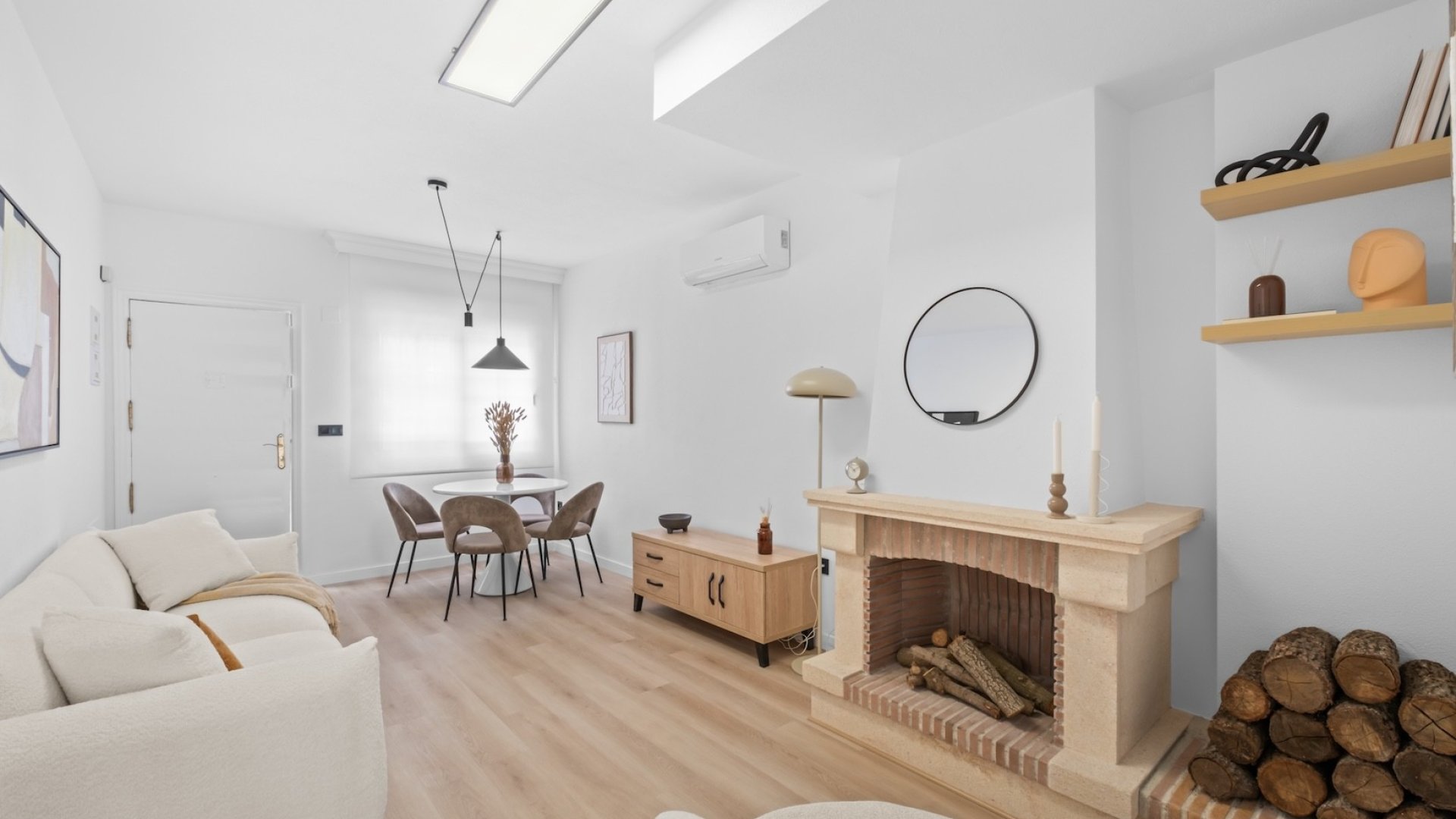 Revente - Villa -
Villamartín - PAU 26