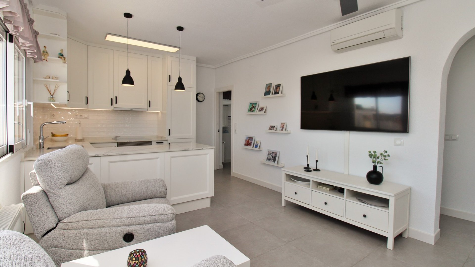 Revente - Villa -
Villamartín