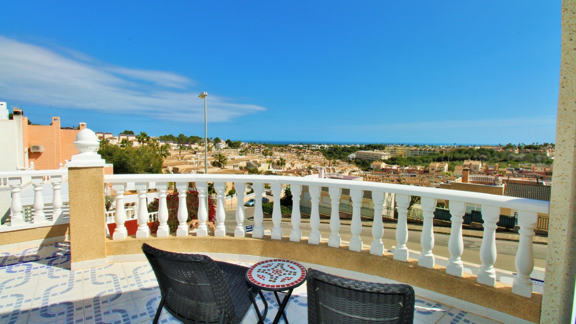 Revente - Villa -
Villamartín