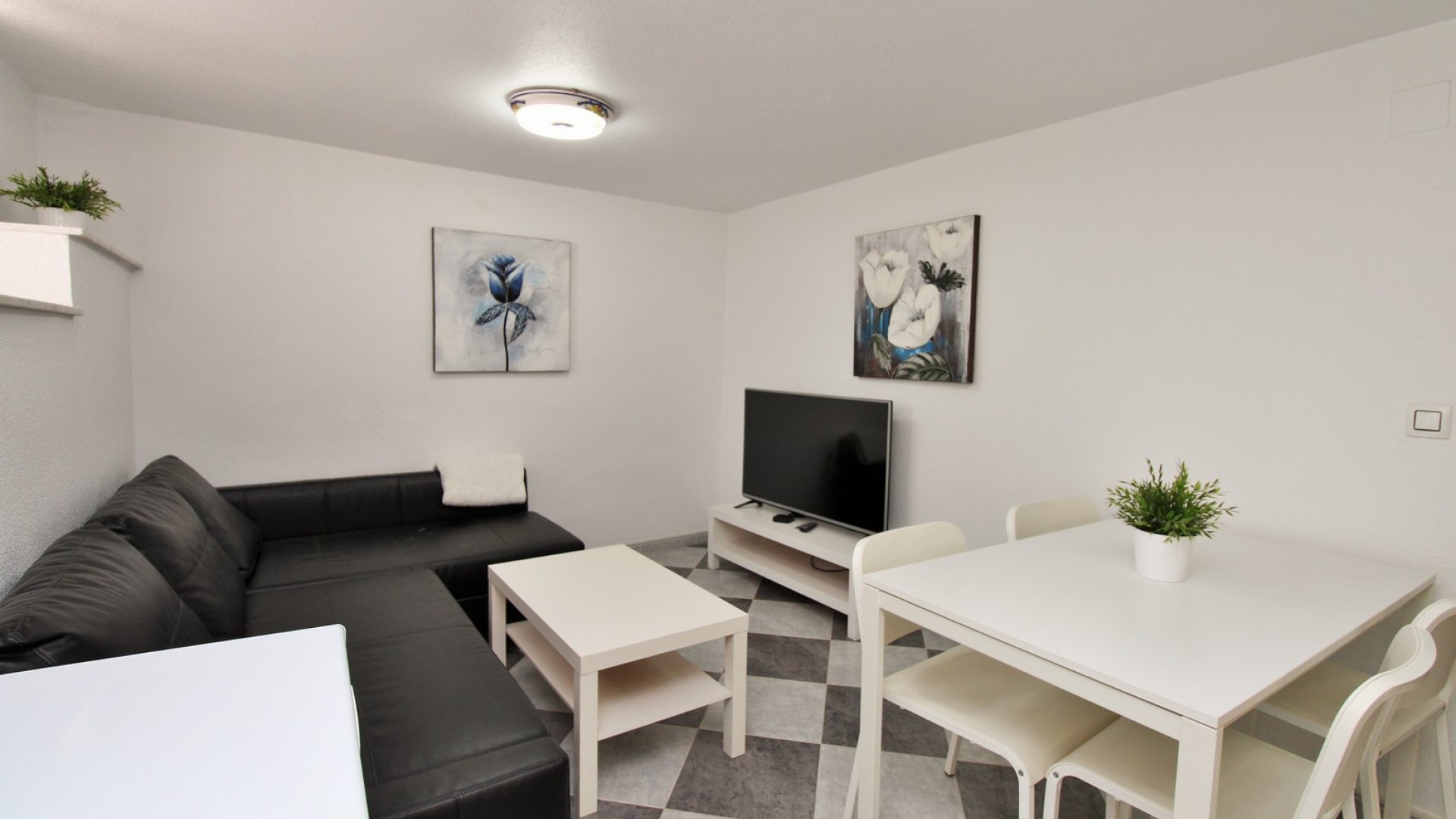 Revente - Villa -
Villamartín
