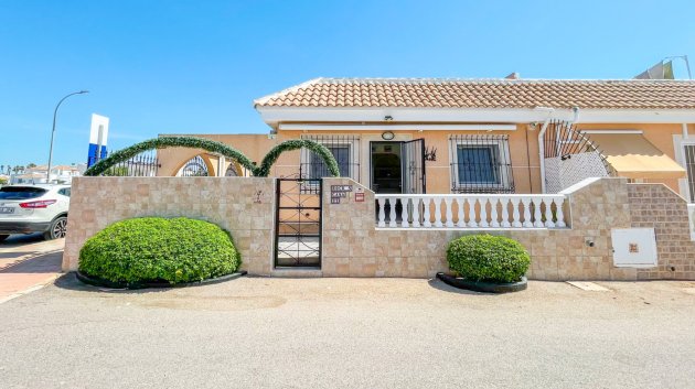 Townhouse - Resale -
                Los Alcazares - ML-76650
