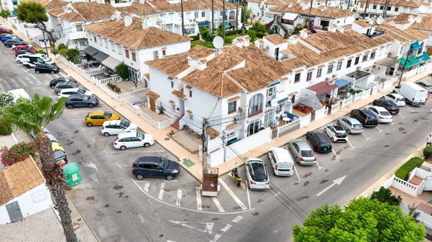 Townhouse - Resale - Torrevieja -
            Lago Jardin