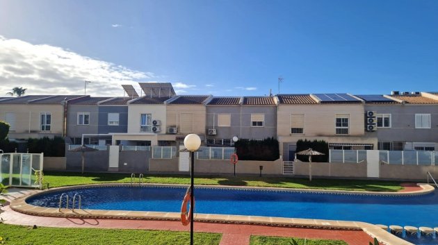 Townhouse - Resale -
                Torrevieja - ML-33383