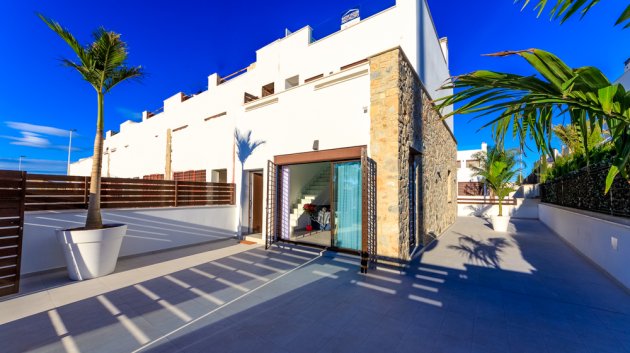 Villa - Nouvelle construction - Pilar de la Horadada -
                Pilar de la Horadada