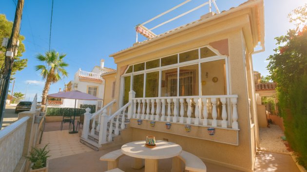 Villa - Resale -
                Algorfa - ML-16404