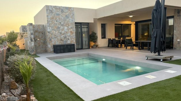 Villa - Resale - Altaona Golf and Country Village -
            Altaona Golf - Country Village