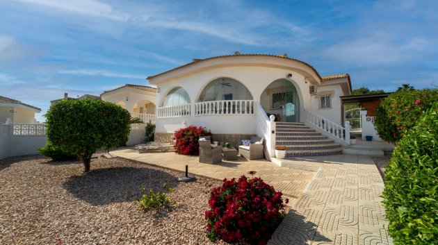 Villa - Resale -
                Benijofar - ML-60929