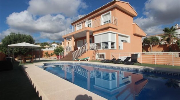 Villa - Resale - Calpe -
                Cometa