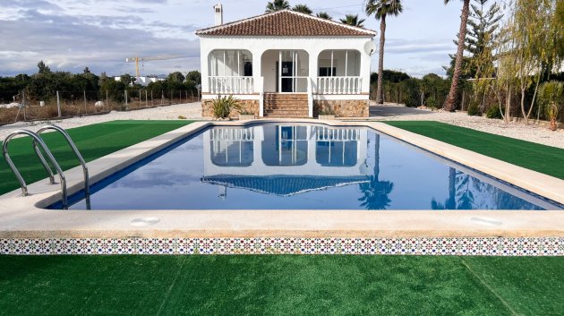 Villa - Resale - Dolores -
            Dolores