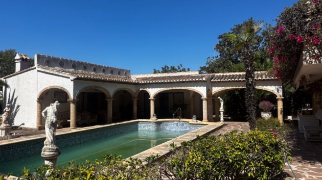 Villa - Resale -
                Jávea - ML-36676