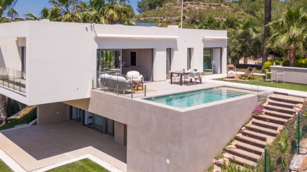 Villa - Resale - Las Colinas Golf Resort -
            Las Colinas golf