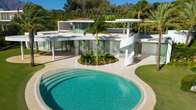 Villa - Resale - Malaga -
            Casares