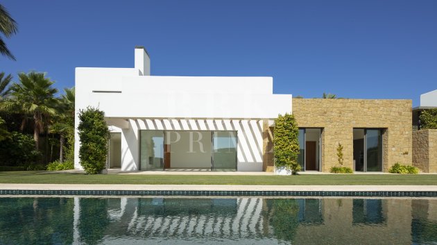 Villa - Resale - Malaga -
            Casares