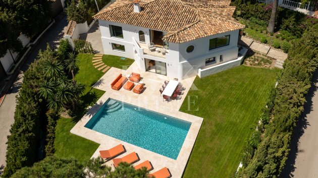 Villa - Resale - Malaga -
            Nueva Andalucía