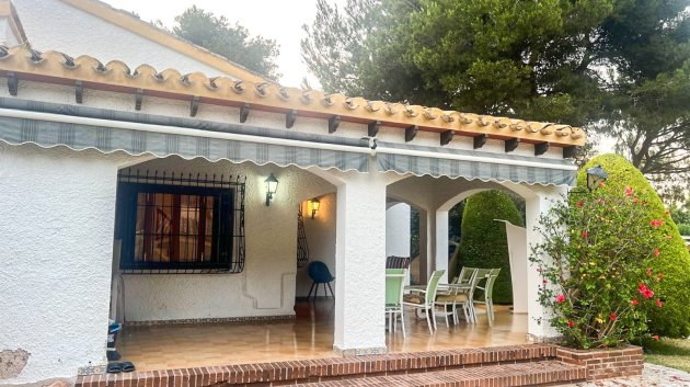 Villa - Resale - Orihuela Costa -
                Punta Prima