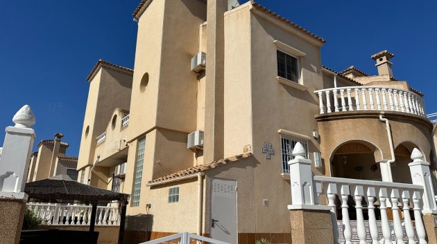 Villa - Resale - Orihuela Costa -
                Villamartín