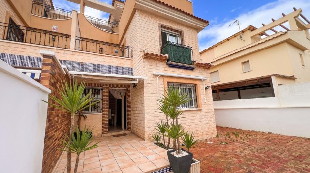 Villa - Resale - Pilar de la Horadada -
                Pilar de la Horadada