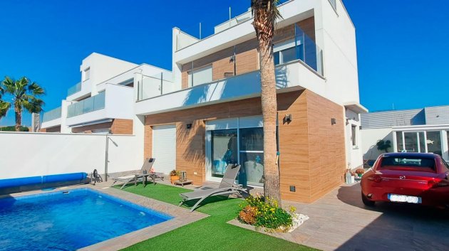 Villa - Resale - Pilar de la Horadada -
            Pilar de la Horadada