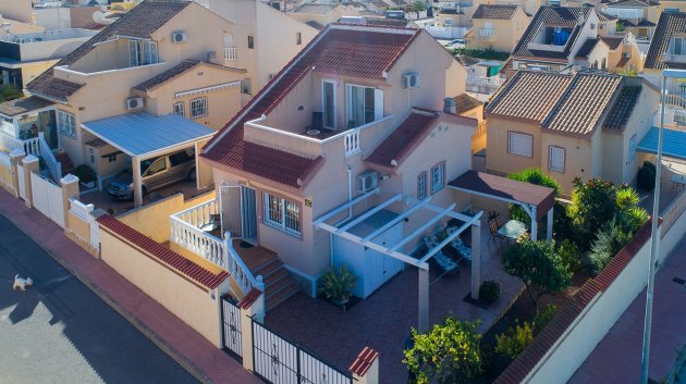 Villa - Resale - Rojales -
                Pueblo