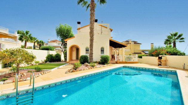 Villa - Resale - Villamartín -
                Villamartín