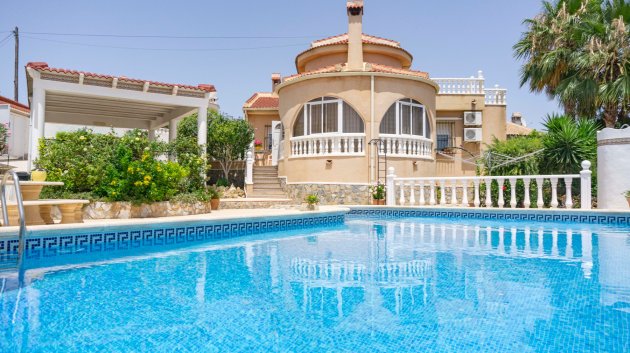 Villa - Revente -
                Ciudad Quesada - ML-44530