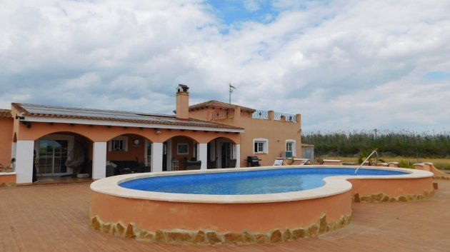 Villa - Revente - Dolores -
            Dolores