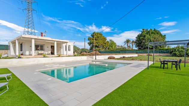 Villa - Revente -
                Elche - ML-13828