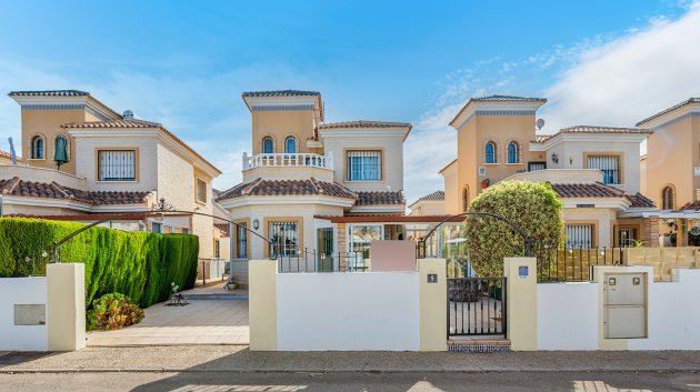 Villa - Revente - Guardamar del Segura -
                Guardamar del Segura