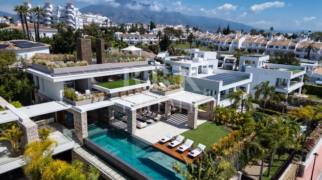 Villa - Revente - Malaga -
            Nueva Andalucía