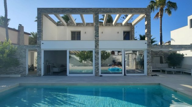 Villa - Revente - Orihuela Costa -
                La Zenia